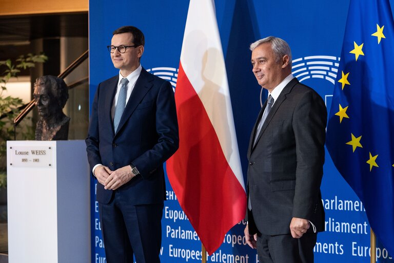 Foto 12: Arrival of Mateusz MORAWIECKI , Polish Prime Minister