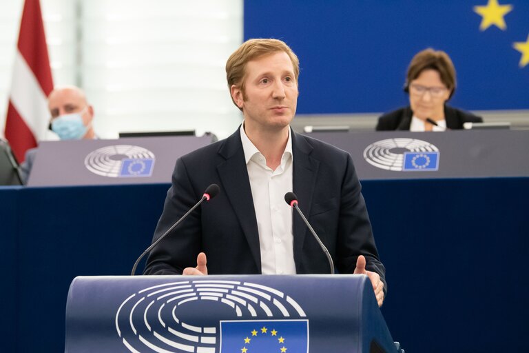 Photo 21 : EP Plenary session - Pushbacks at the EU's external border