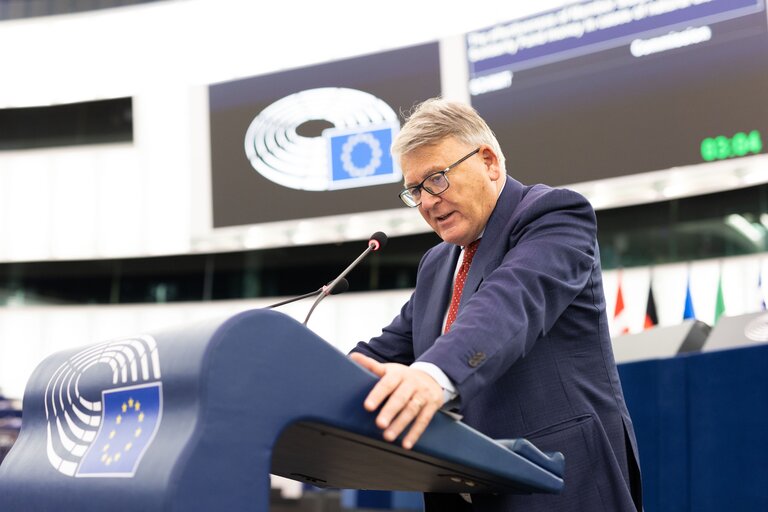 Φωτογραφία 9: EP Plenary session - Short presentation - The effectiveness of member States’use of EU Solidarity Fund money in cases of natural disasters