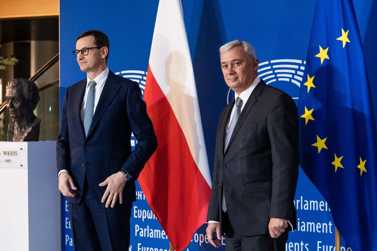 Foto 11: Arrival of Mateusz MORAWIECKI , Polish Prime Minister