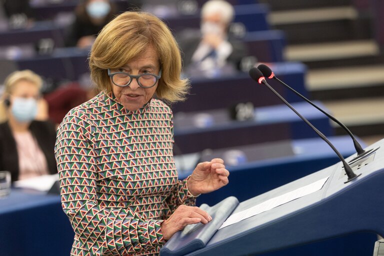 Fotogrāfija 12: EP Plenary session - General budget of the European Union for the financial year 2022 - all sections