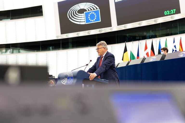 Φωτογραφία 8: EP Plenary session - Short presentation - The effectiveness of member States’use of EU Solidarity Fund money in cases of natural disasters