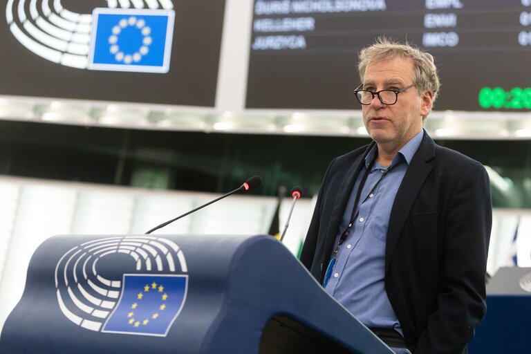 Fotografija 11: EP Plenary session - General budget of the European Union for the financial year 2022 - all sections