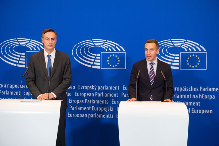 Foto 5: Announcement of the results of the vote on the shortlist of three candidates for the Sakharov Prize for Freedom of Thought 2021.Press point