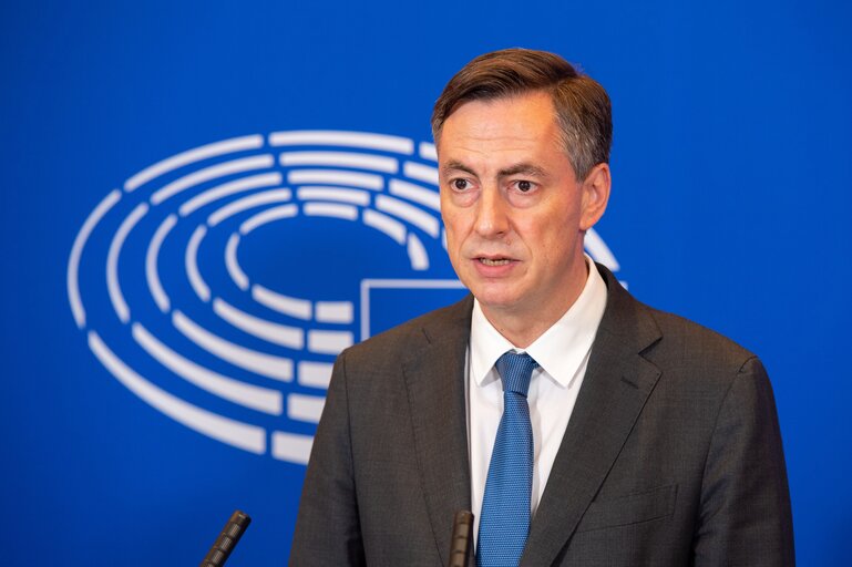 Foto 3: Announcement of the results of the vote on the shortlist of three candidates for the Sakharov Prize for Freedom of Thought 2021.Press point