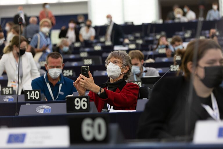 Foto 47: Conference on the Future of Europe (CoFoE) -  Citizens' panel 2 - Plenary session