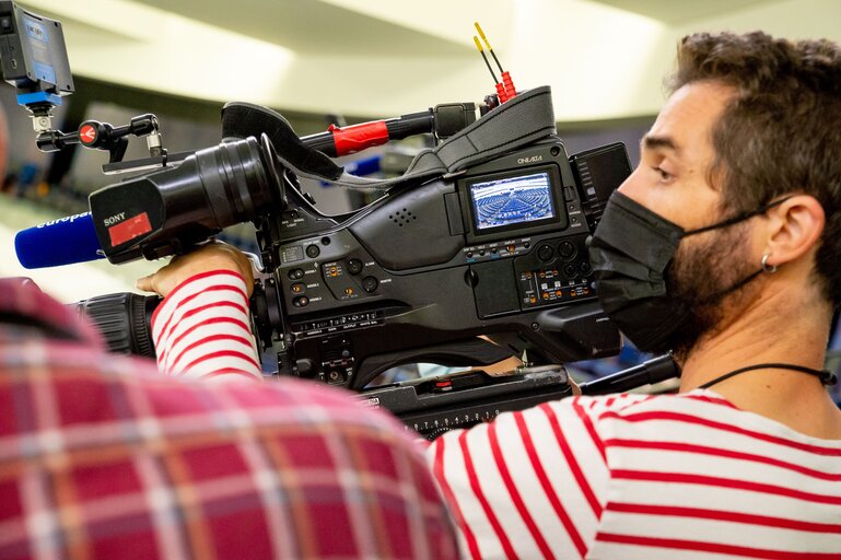 Fotó 11: Conference on the Future of Europe (CoFoE) - Citizens' panel.- Plenary session