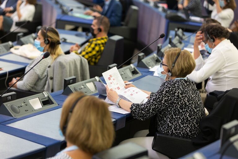 Fotografie 11: Conference on the Future of Europe (CoFoE) -  Citizens' panel 2 - Plenary session