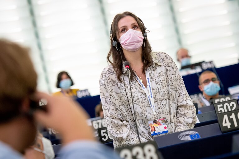 Fotó 39: Conference on the Future of Europe (CoFoE) - Citizens' panel 1 - Plenary session