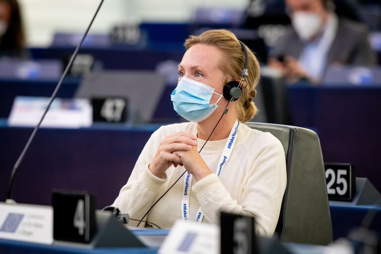 Fotó 17: Conference on the Future of Europe (CoFoE) - Citizens' panel 1 - Plenary session