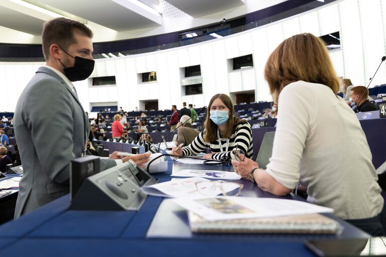 Fotó 3: Conference on the Future of Europe (CoFoE) -  Citizens' panel 2 - Plenary session