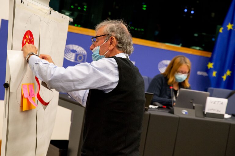 Photo 10 : Conference on the Future of Europe (CoFoE) - Citizens' panel 2