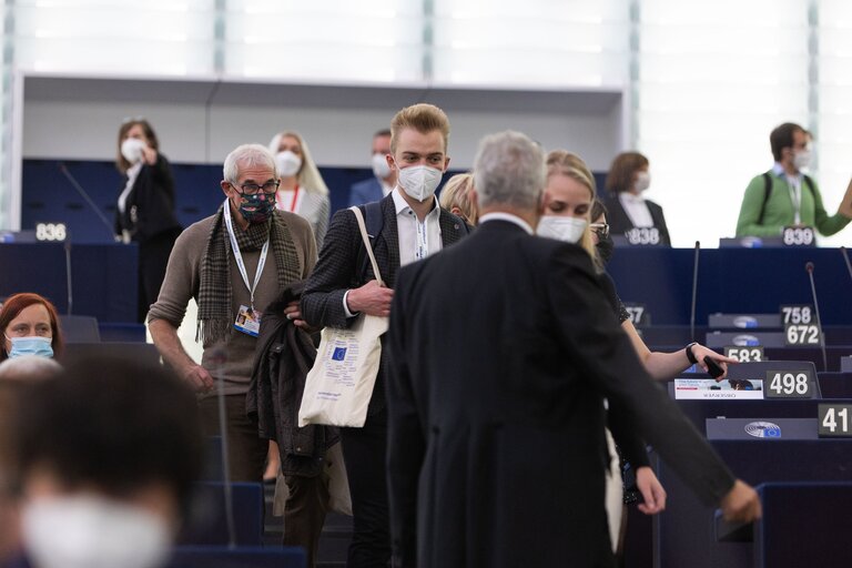 Foto 48: Conference on the Future of Europe (CoFoE) -  Citizens' panel 2 - Plenary session