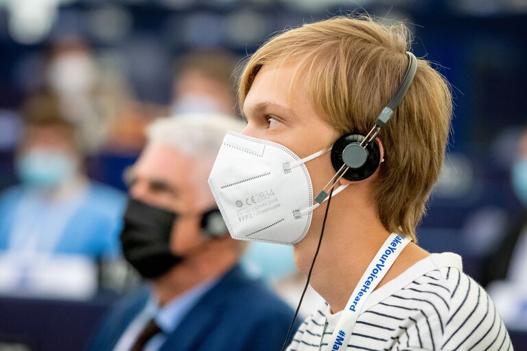 Fotó 20: Conference on the Future of Europe (CoFoE) - Citizens' panel 1 - Plenary session