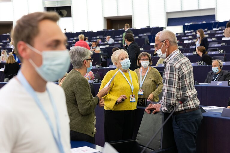 Foto 5: Conference on the Future of Europe (CoFoE) -  Citizens' panel 2 - Plenary session