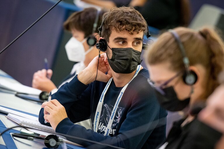 Fotó 46: Conference on the Future of Europe (CoFoE) - Citizens' panel 1 - Plenary session