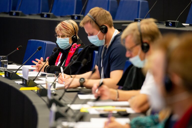 Photo 47 : Conference on the Future of Europe (CoFoE) - Citizens' panel 2