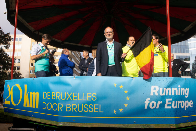 Brussels 20 km running race start