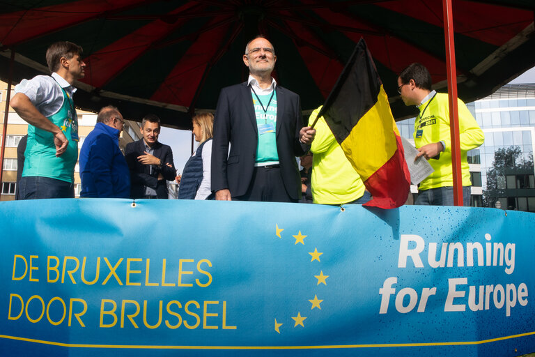 Brussels 20 km running race start