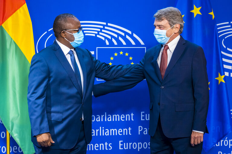 Fotografia 9: David SASSOLI, EP President meets with Umaro SISSOCO EMBALO, President of Guinea-Bissau