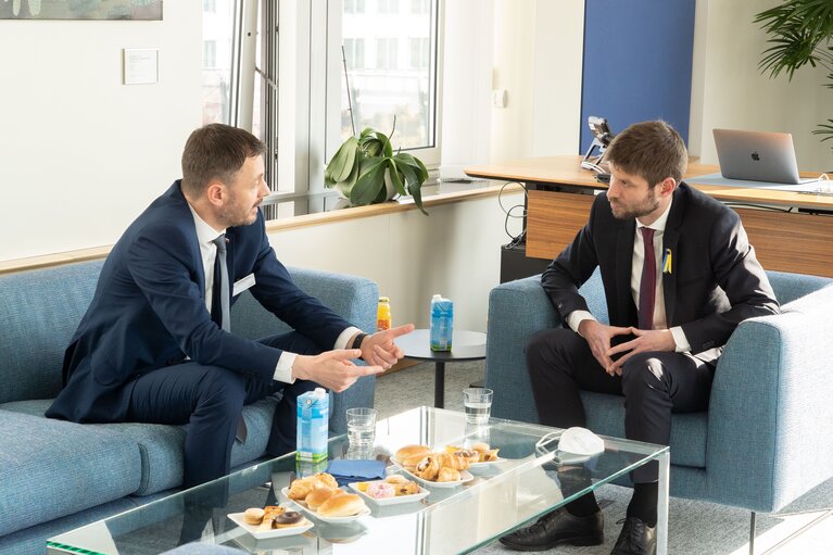 Nuotrauka 9: Michal SIMECKA meets with Eduard HEGER, Slovak Prime Minister