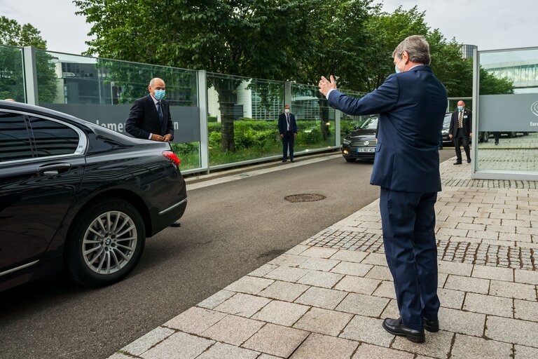 Zdjęcie 5: David SASSOLI, EP President welcomes Janez JANSA, Slovenian Prime Minister