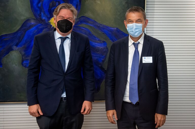 Antonio LOPEZ-ISTURIZ WHITE meets with  Philippe LAZZARINI, UNRWA Commissioner General Philippe