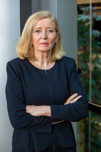 Valokuva 4: Portrait of Emily O'REILLY the European Ombudsman