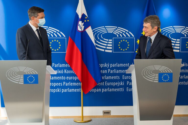 Снимка 14: David SASSOLI, EP President meets with Borut PAHOR, Slovenian President.- Joint Press statement