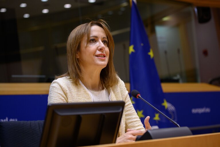 Cristina MAESTRE in the EP in Brussels.