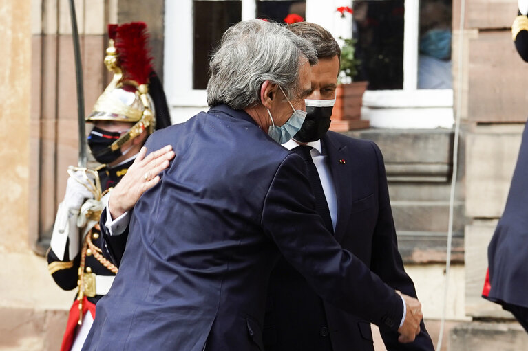 Φωτογραφία 16: Signature ceremony of the triennial contract ' Strasbourg European Capital '