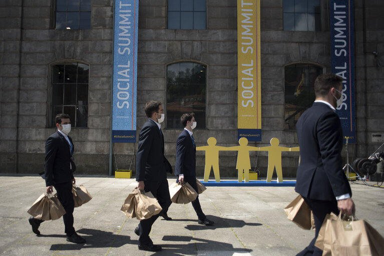 Informal meeting of Heads of State or Governments in Porto - General view of Porto