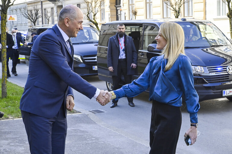 Fotó 6: Official Visit of Roberta METSOLA, EP President to Slovenia - Meeting with Janez JANSA, Slovenian Prime Minister