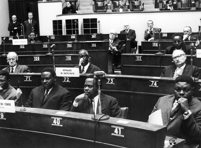 Fotografie 31: Meeting of the permanent joint committee of the parliamentary conference of the Association between the European Economic Community and the African and Malagasy States associated (EEC-AASM, Association entre la Communauté Economique Européenne et les États Africains et Malgache associés, CEE-EAMA in French) in Strasbourg, France, May 14-16, 1962.