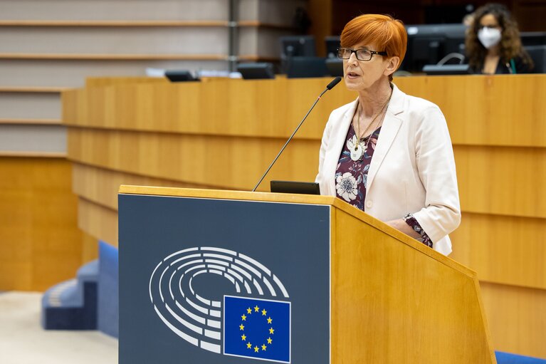 Fotografija 18: EP Plenary session - European Child guarantee