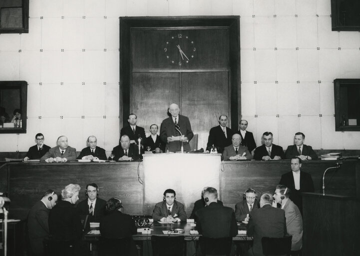 Robert SCHUMAN during the Constitutive session of the new European Parliamentary Assembly, Strasbourg, France, 20th October 1959