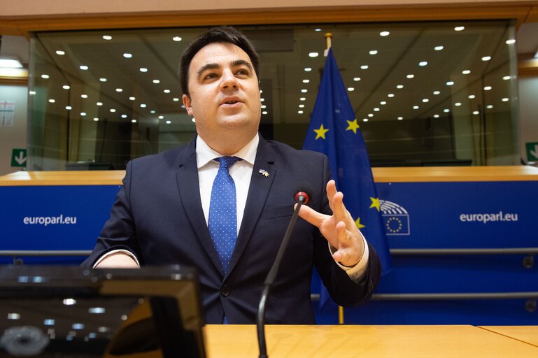 Valokuva 9: Vlad-Marius BOTOS in the EP in Brussels