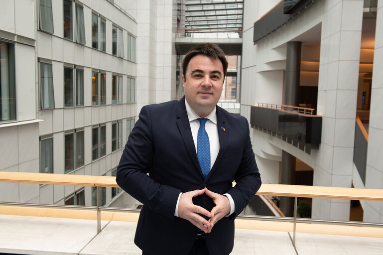 Valokuva 4: Vlad-Marius BOTOS in the EP in Brussels