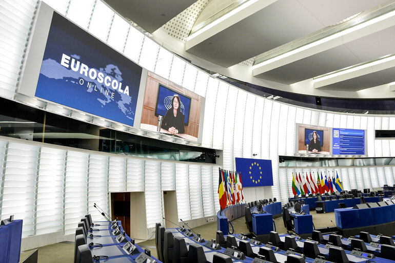 Photo 32 : Euroscola online