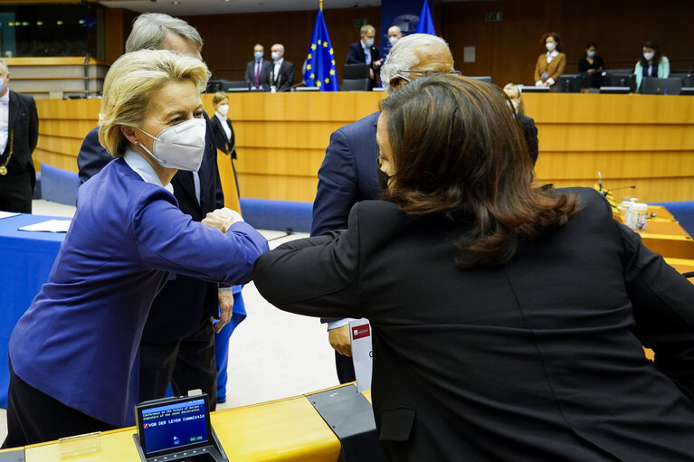 Fotografija 1: EP Plenary session - Ceremonie of the signature of the Joint declaration for the Conference of the Future of Europe