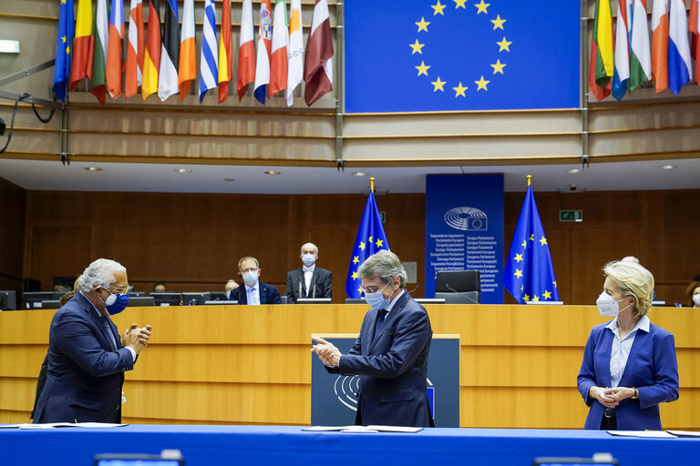 Fotografija 18: EP Plenary session - Ceremonie of the signature of the Joint declaration for the Conference of the Future of Europe