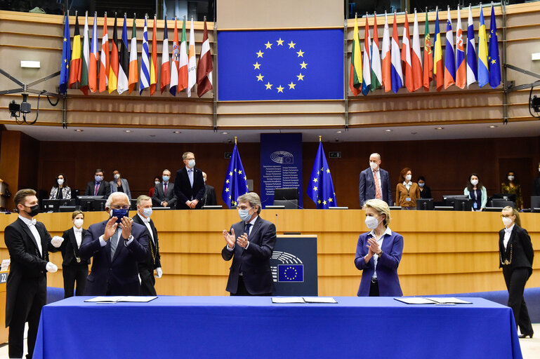 Foto 5: EP Plenary session - Ceremony of the signature of the Joint declaration for the Conference of the Future of Europe