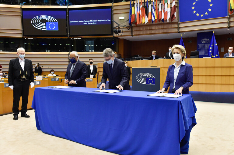 Foto 21: EP Plenary session - Ceremony of the signature of the Joint declaration for the Conference of the Future of Europe