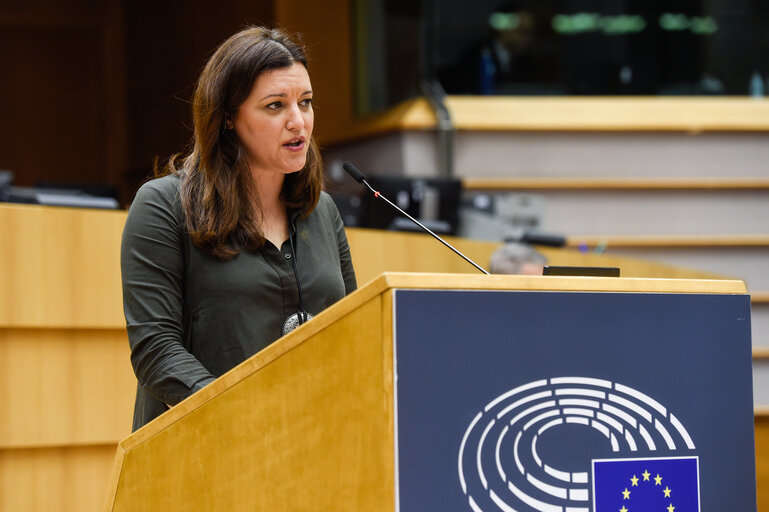 Photo 17: EP Plenary session - Statements - European Pillar of Social Rights (Porto summit)