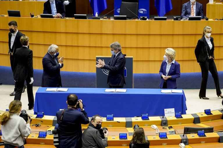 Foto 29: EP Plenary session - Ceremony of the signature of the Joint declaration for the Conference of the Future of Europe