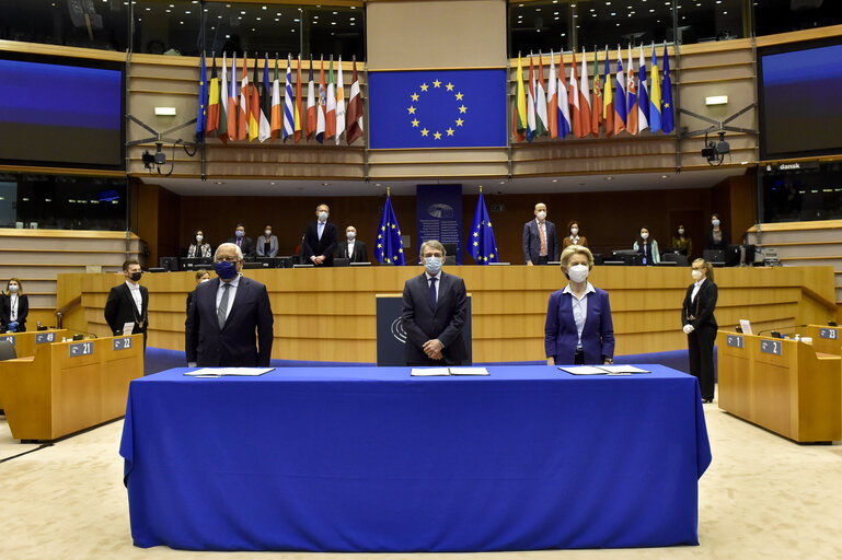 Foto 15: EP Plenary session - Ceremony of the signature of the Joint declaration for the Conference of the Future of Europe