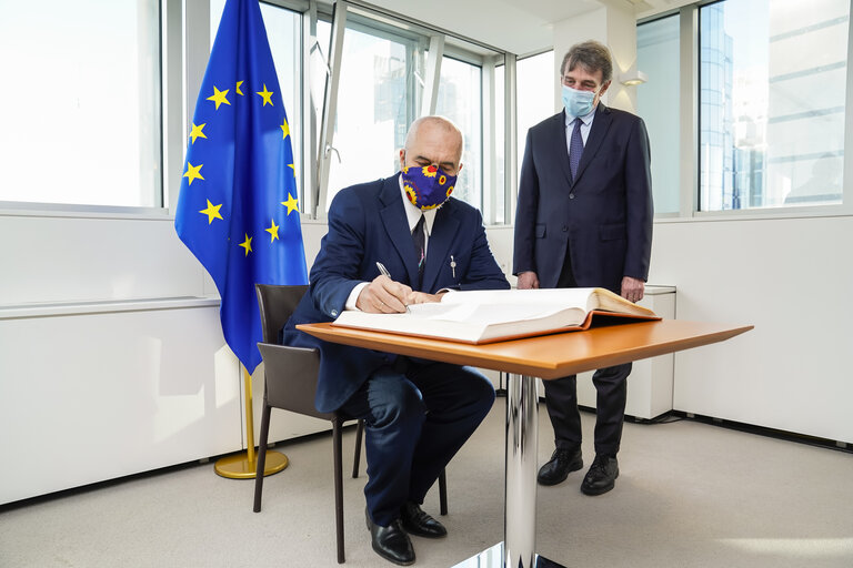 Fotografi 3: David SASSOLI, EP President meets with Edi RAMA, Albanese Prime Minister