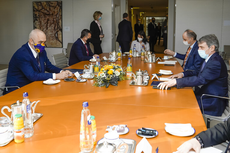 Φωτογραφία 2: David SASSOLI, EP President meets with Edi RAMA, Albanese Prime Minister