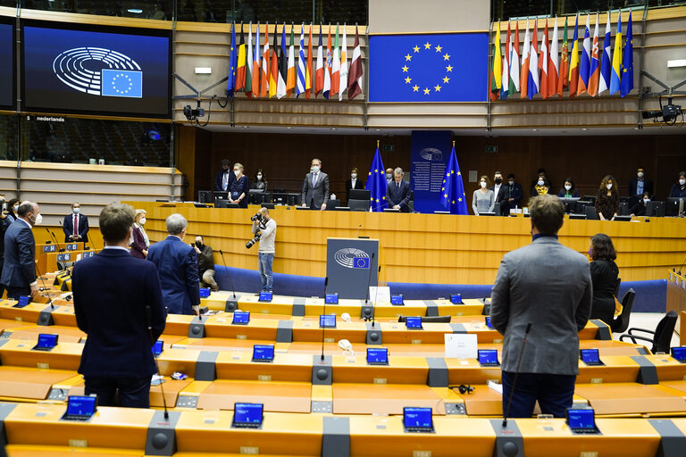 Photo 2 : EP Plenary session- Resumption of session and order of business followed by a minute of silence on the assassination of Luca Attanasio the Italian Ambassador to the Democratic Republic of Congo