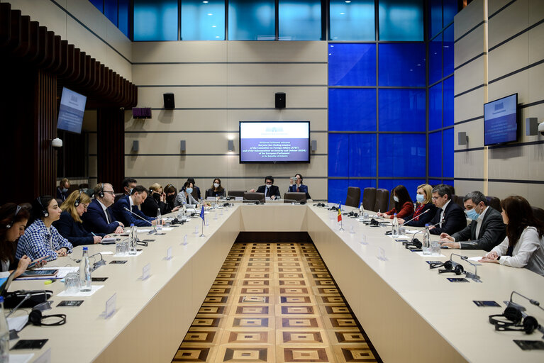 Foto 1: AFET/SEDE Delegation to Moldova -  Meeting with Igor GROSU, Speaker of the Parliament.